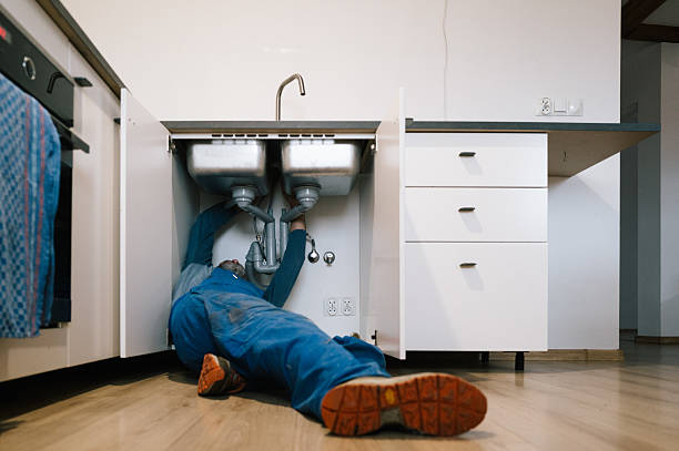 Professional Leak Detection technician working in Quartzsite, AZ